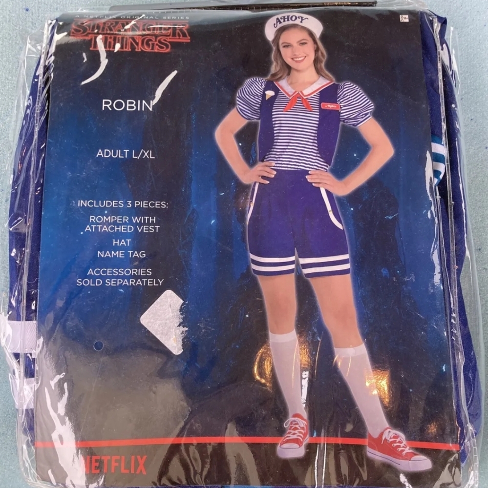 Stranger Things Netflix Scoops Ahoy Robin